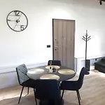 Via شقة سبليت