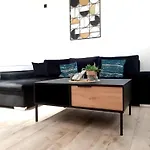 Via شقة سبليت